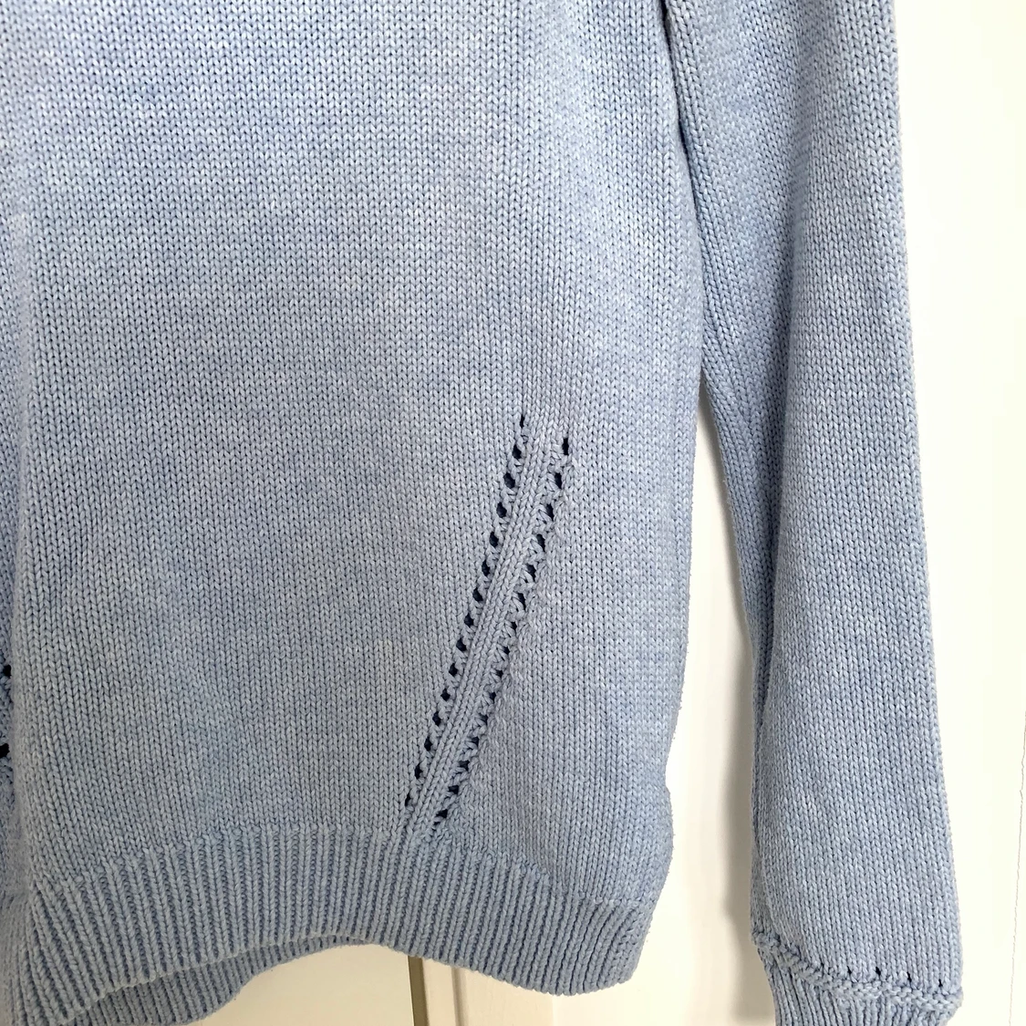 Blå stickad tröja  - 91