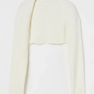 Bolero - En bolero ifrån hm som är använd ett fåtal gånger💕