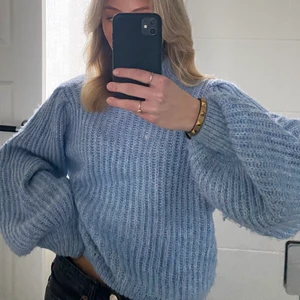  stickad tröja  - Blå stickad tröja från Nakd💕