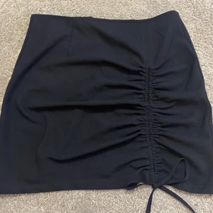 M - Marinblå kortkjol, oanvänd 