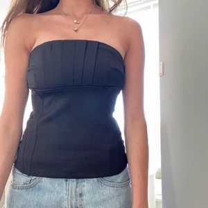 Festtopp  - Så ball korsettopp från hm, använd endast 3 gånger. Storlek S. <33 såld för 120