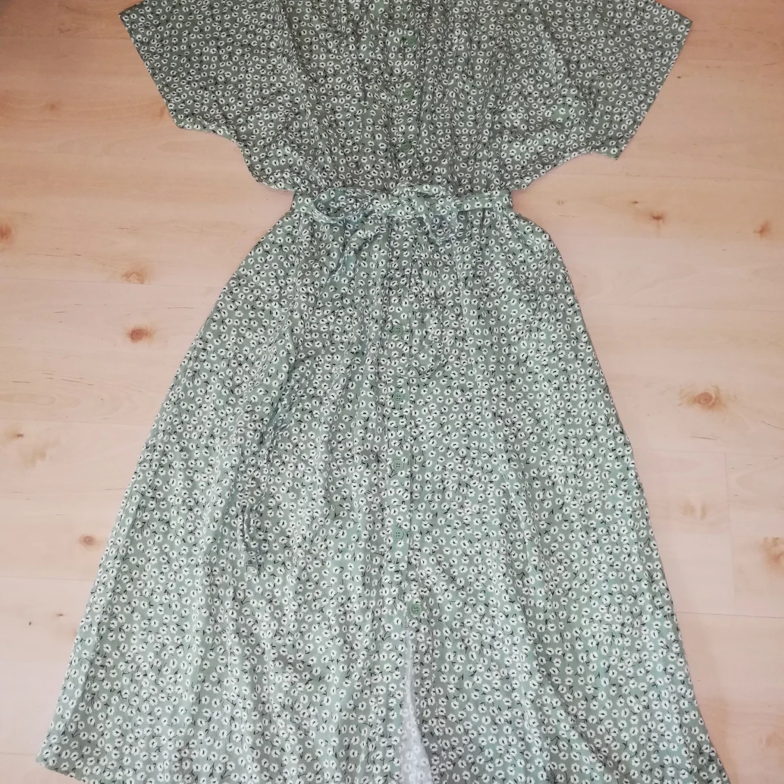 Grön blommig Långklänning från H&M. Strl.XL (46-48-50) 