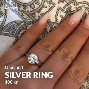 En fin silver ring som tyvärr inte kommer till användning, frakt står köparen för!