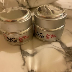 Builder gel - Två builder gel, ungefär 1/4 kvar, en för 40 båda för 80