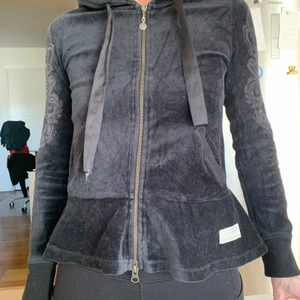 Odd Molly hoodie - Gråsvart Odd Molly hoodie. Stl xs, fint skick.