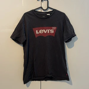 Levi’s t-shirt - T-shirt från Levi’s i gott skick.