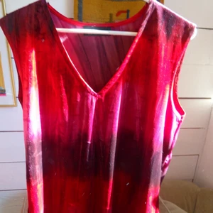 Velvet/sammet väst - Superunik väst, sammet i rosa/röda färger. Bra skick!