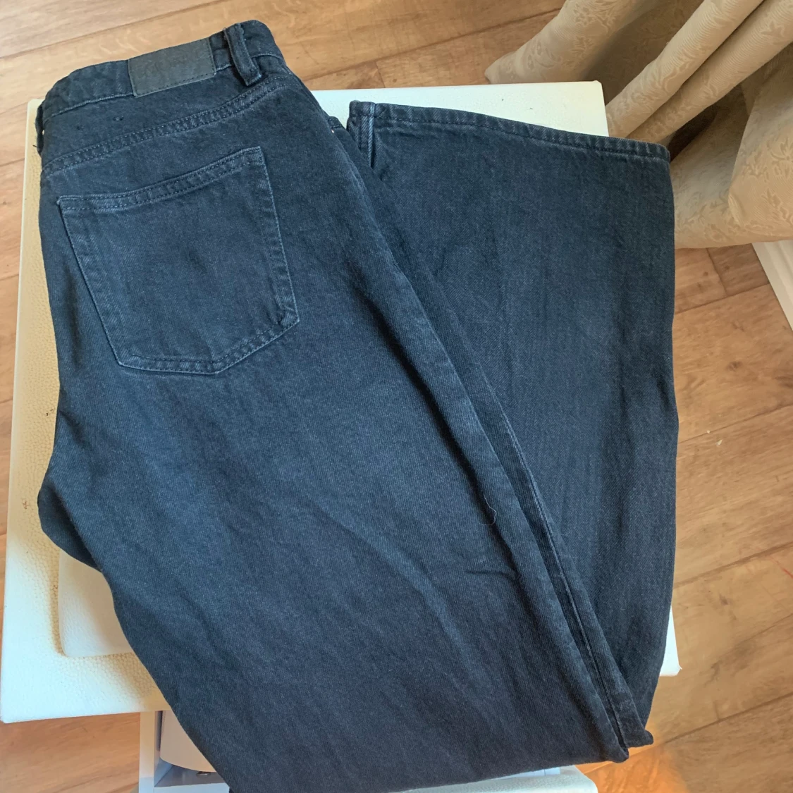Svarta jeans från monki  - 90