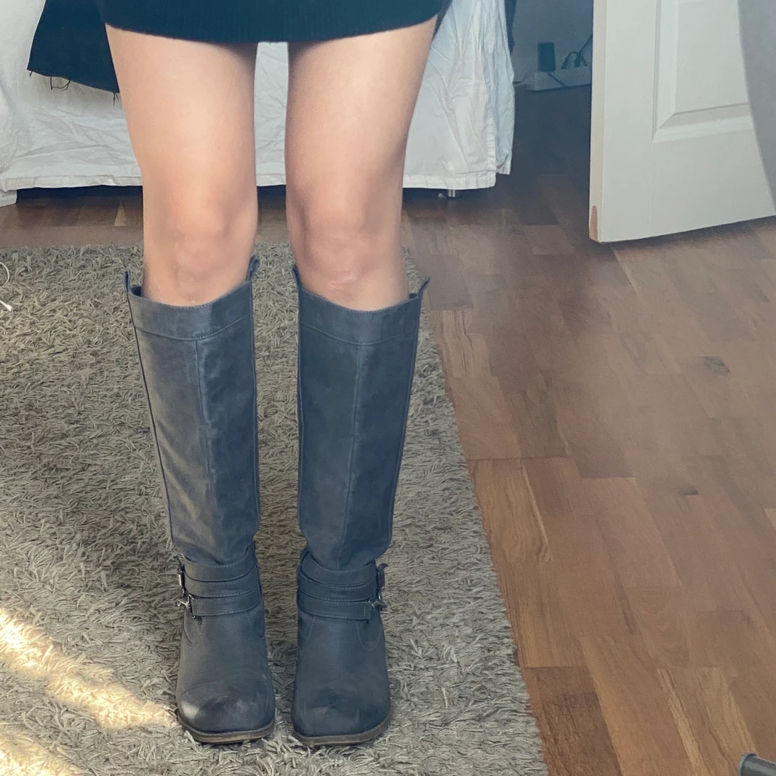 Gråa boots strl 37  - 90