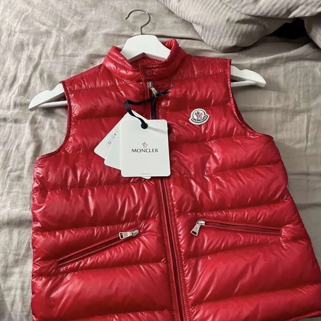 Moncler väst (äkta)