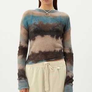 Stickad mesh tröja - Tunn stickad tröja från Weekday. Frakt kostar 45kr! ☺️