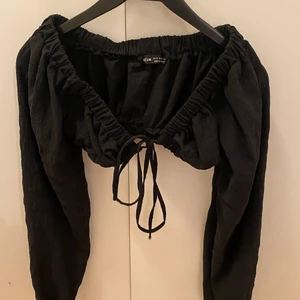 Svart festtopp str xs/s - Helt ny
