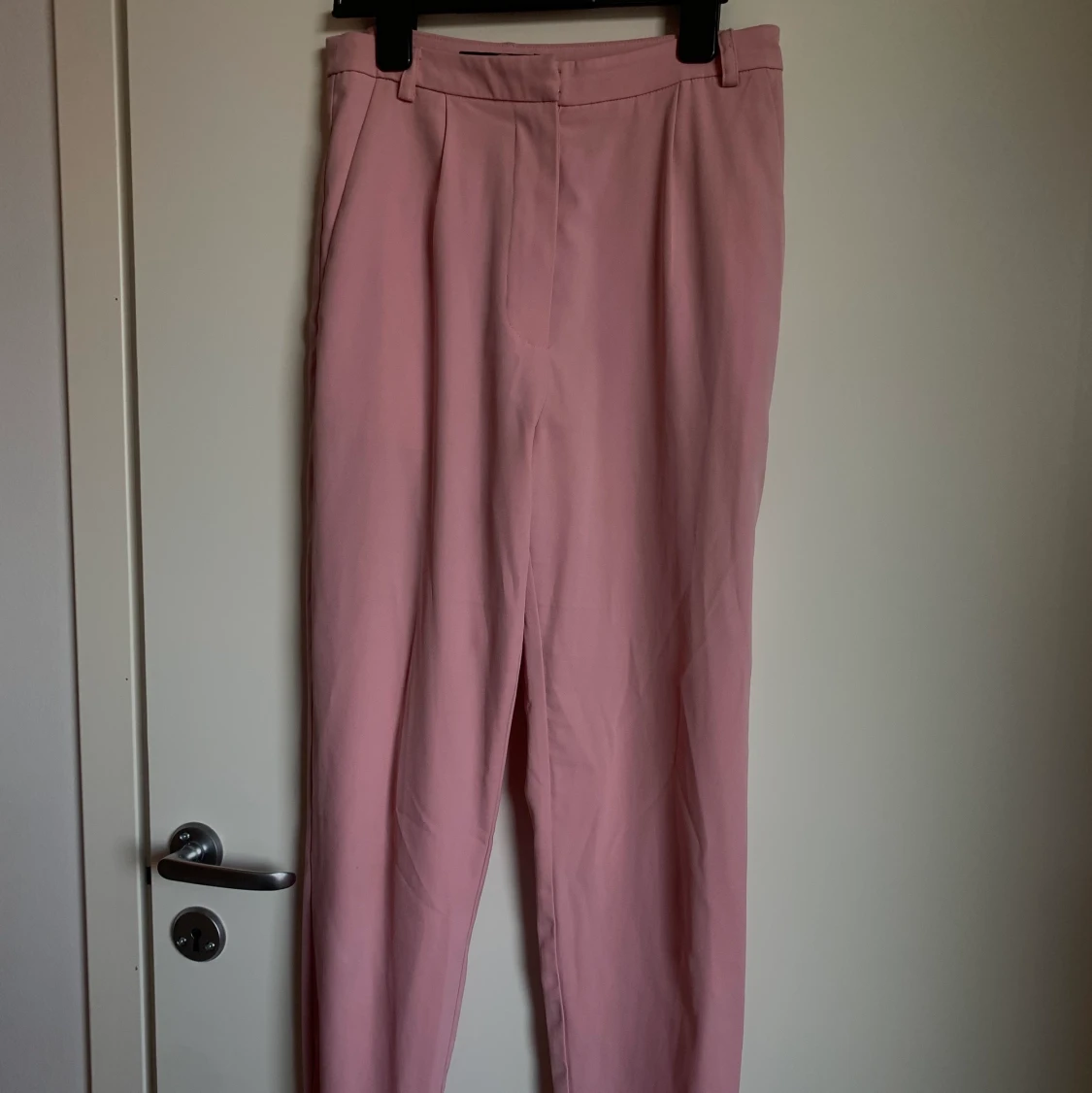 Rosa kostymbyxor  - 90