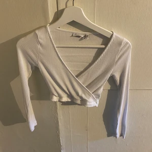 Söt topp! - Aldrig användt endast testad! Frakt tillkommer!