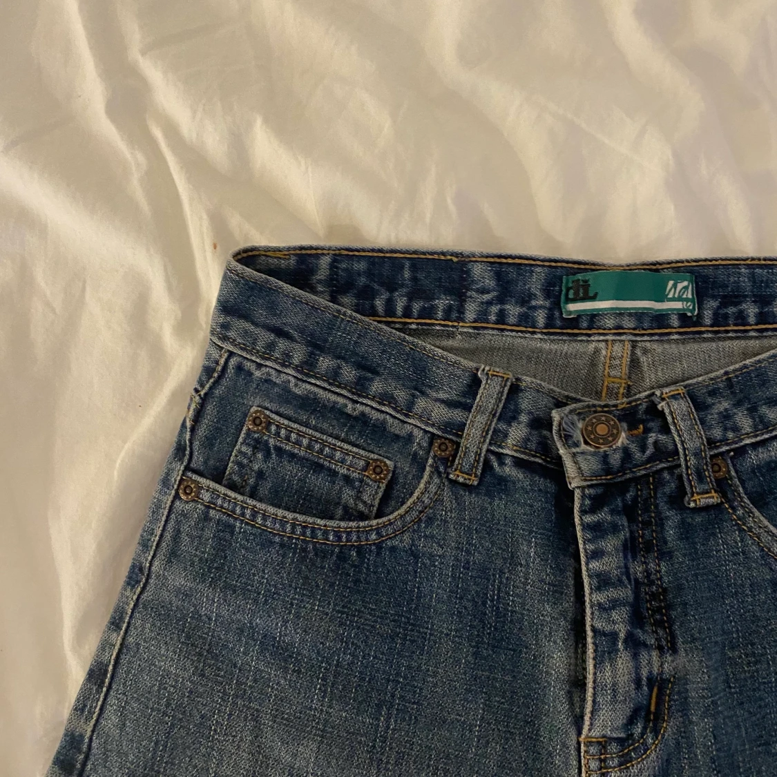 Low-waist flare jeans - 91