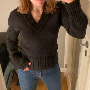 Stickad tröja  - En superfin stickad tröja från Boomerang i storlek S men passar även en M. Bra skick. Köparen står för frakten💖