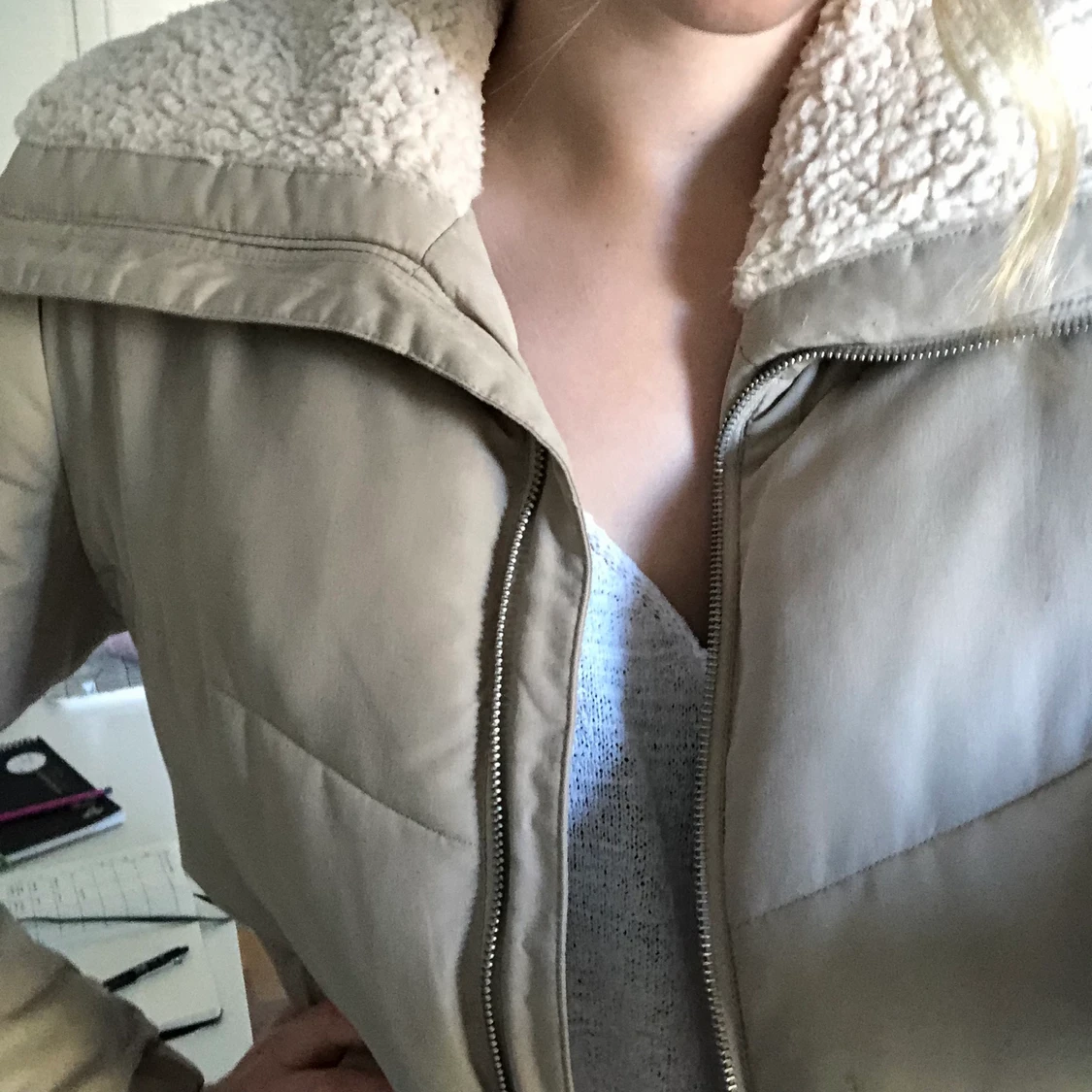 Beige vinterjacka - 91