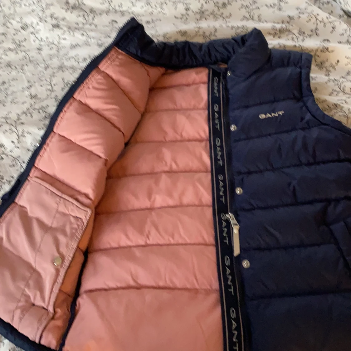 GANT väst, storlek 146-152 använd 5 ggr. - 90