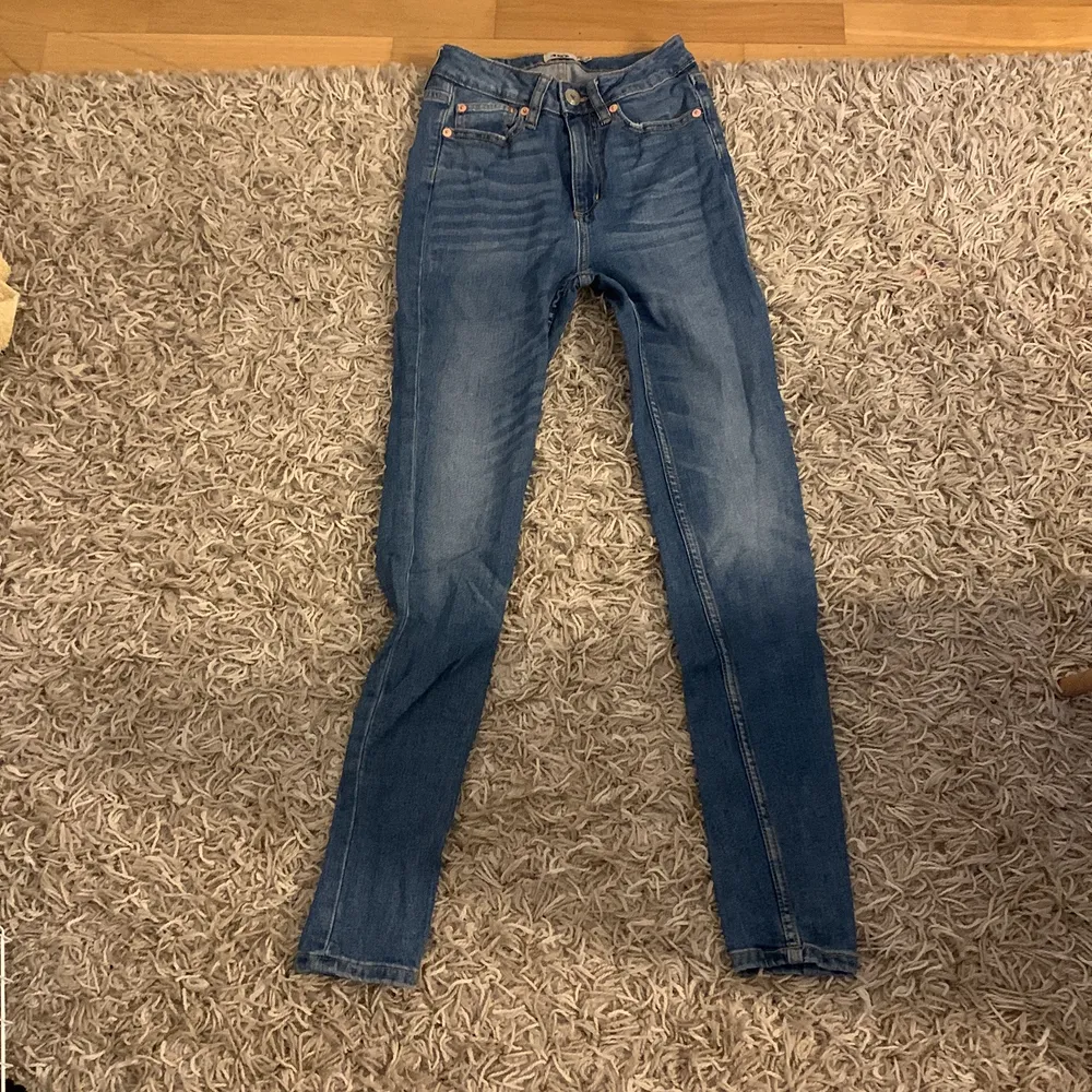 Jätte fina jeans knappt använda från lager 157. Jeans & Byxor.