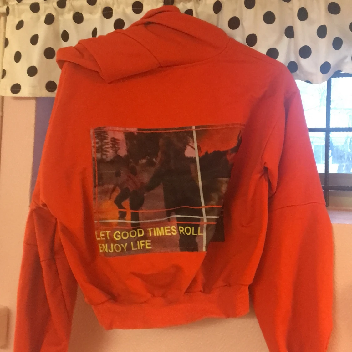 Orange hoddie  - 90