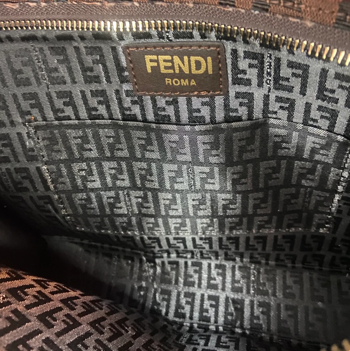 Fendi necessär  - 91