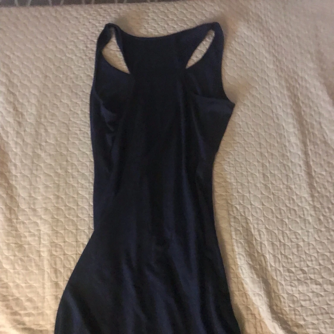 Svart/mörk blå lång klänning. - 90