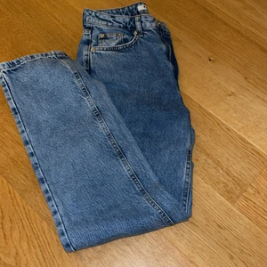 Jeans nakd  - Storlek 34, helt nya 