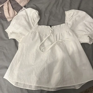 Jätte söt topp, väldigt bra skick!  - Jätte söt topp från Hm!