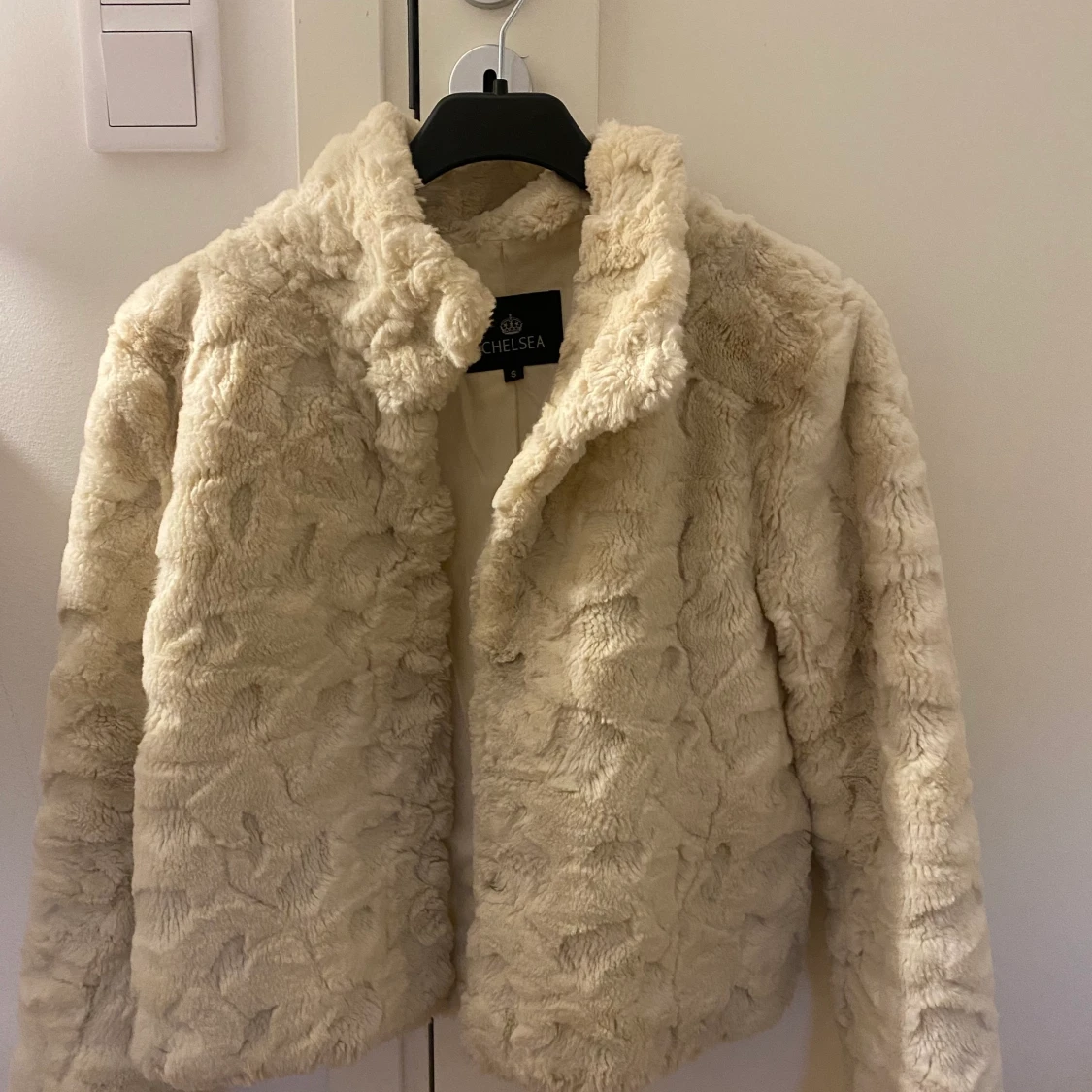 Vit pälsjacka  - 91