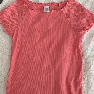 Rosa tröja  - Rosa tröja.  Köpare står för frakt!