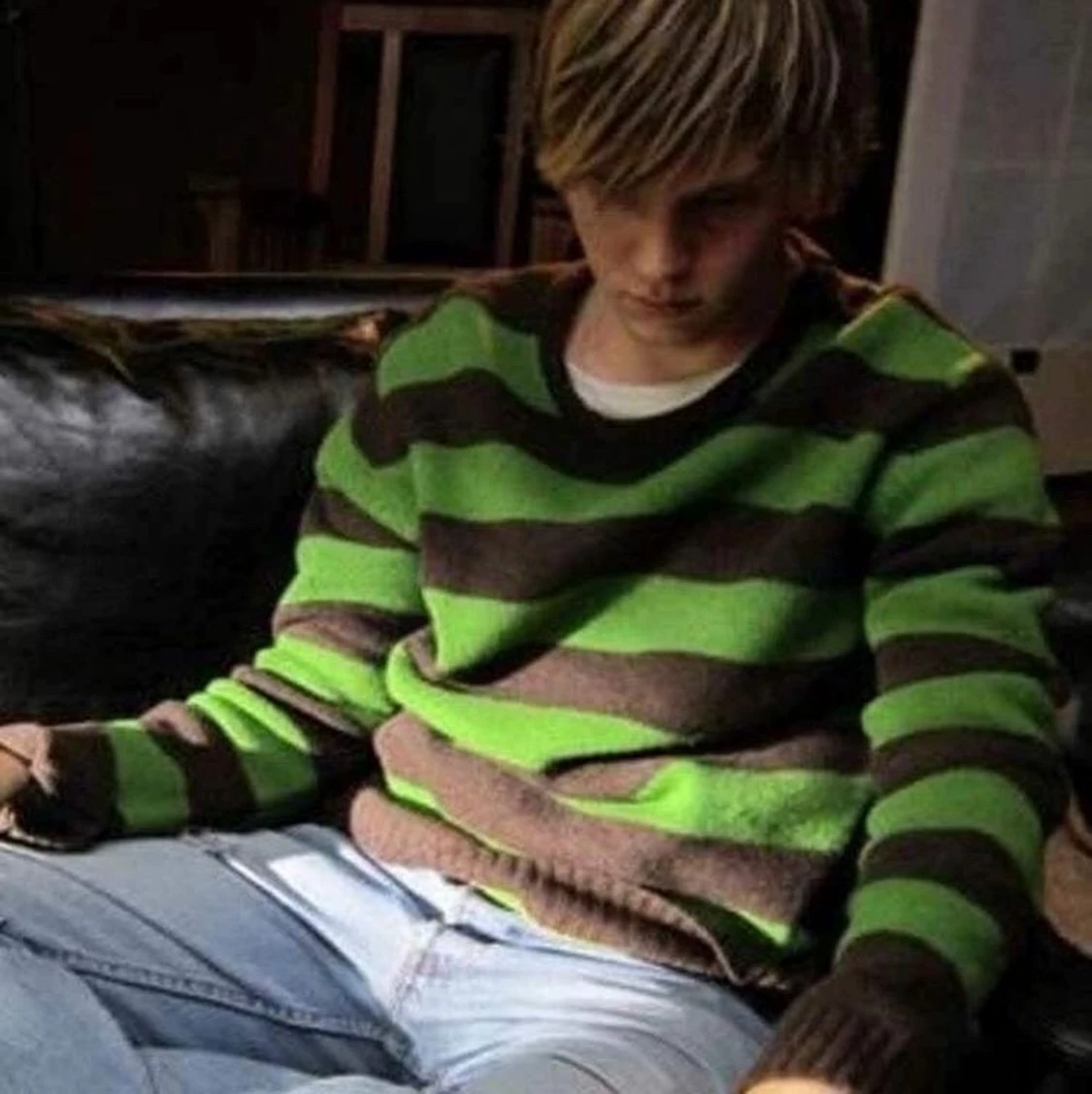 Grön o svart tröja