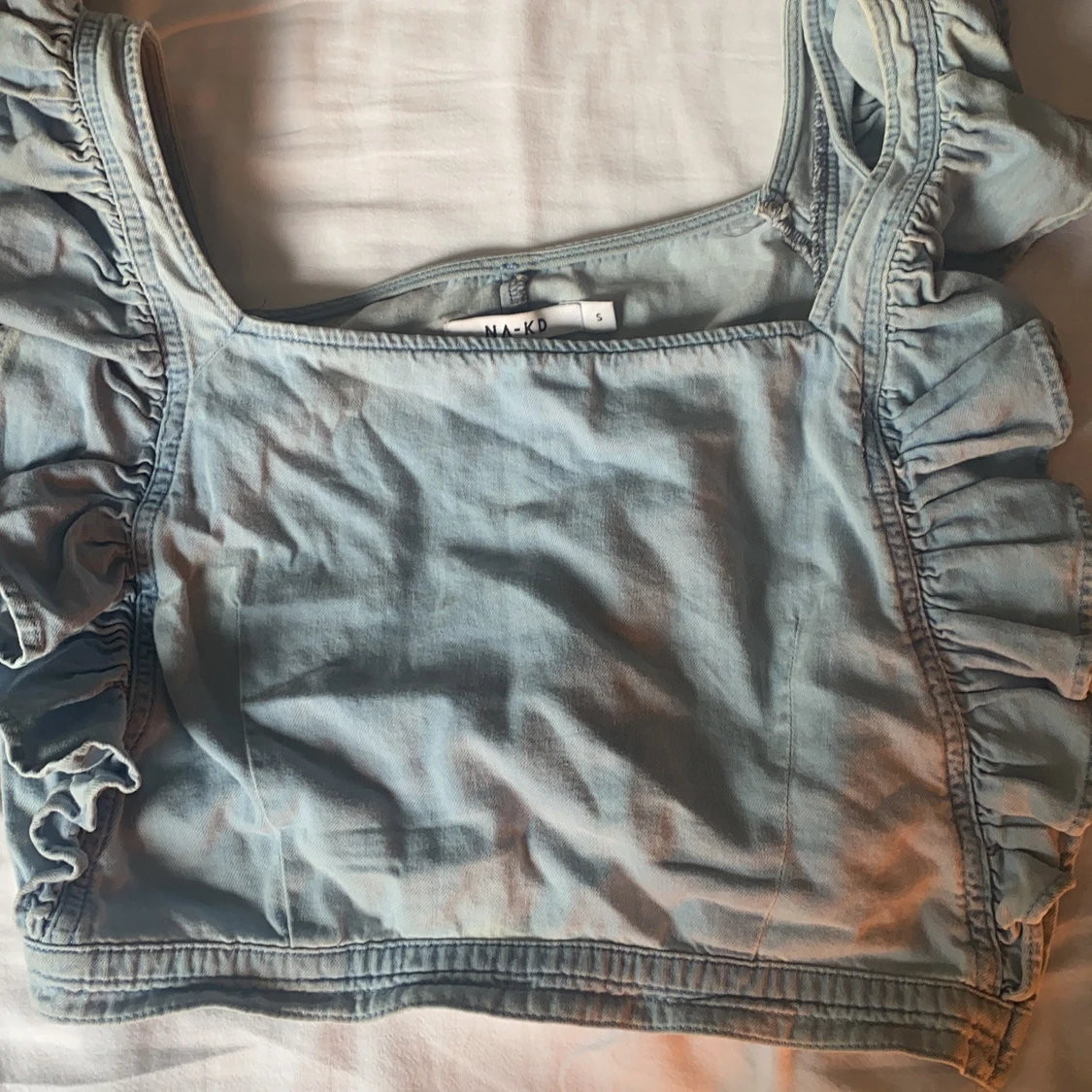 RUFFLE DENIM CROP TOP - 90