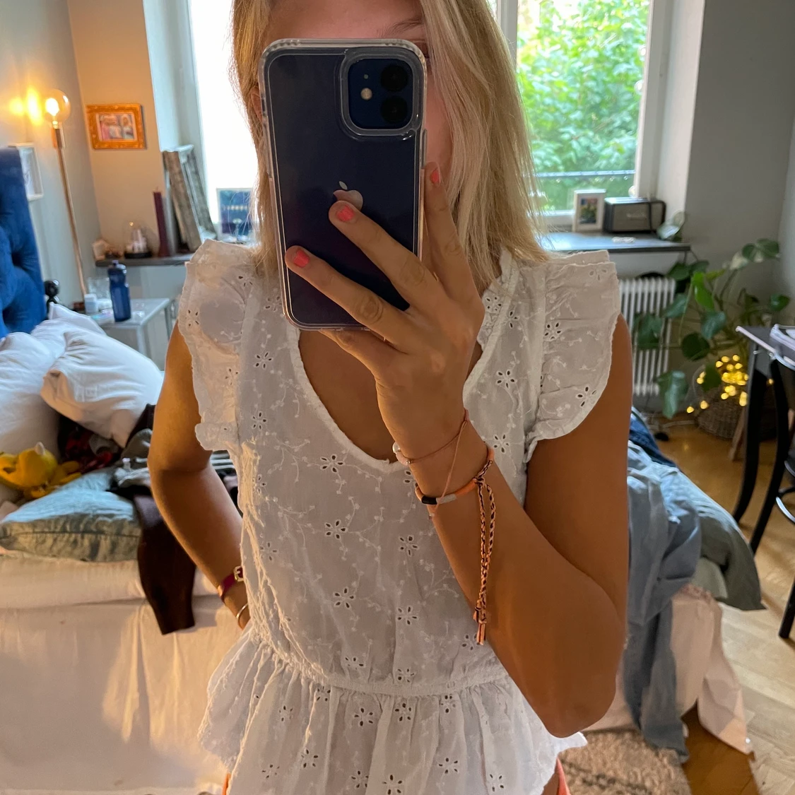 Söt vit topp ifrån stradivarius - 90