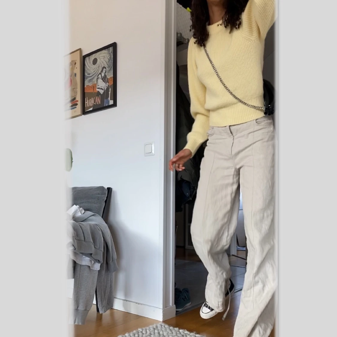 Gul stickad tröja🍋