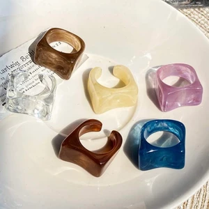 Ringar - Super fina ringar i olika färger. 20 kr/styck. 2 för 35 kr. Alla för 90 kr. Frakt tillkommer💕💕💕