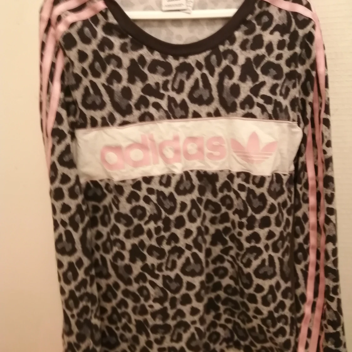 Snygg Adidas tröja  - 90