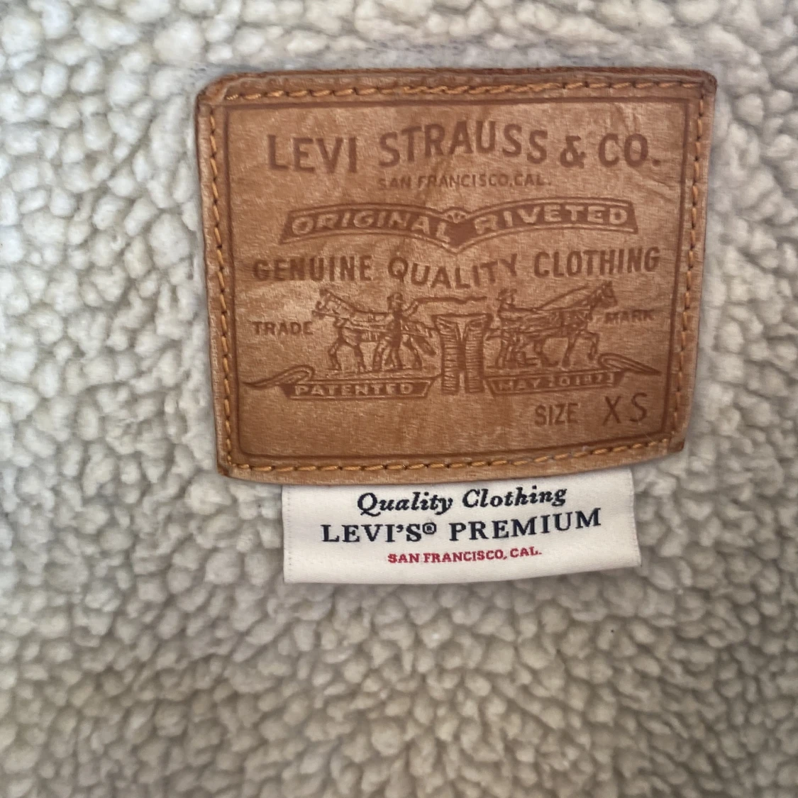 Levis jacka till salu  - 90