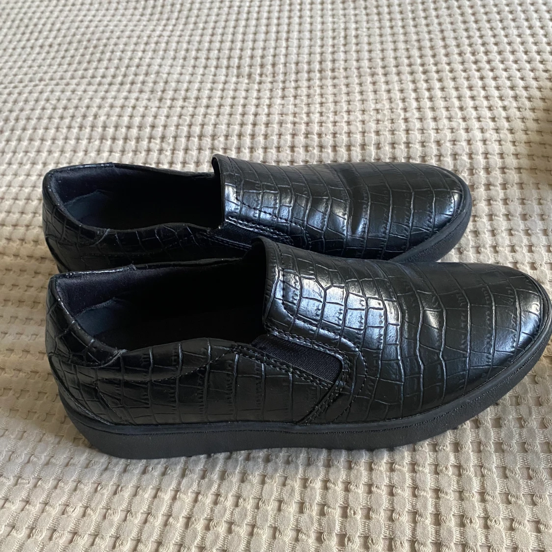 Svarta sneakers strl 36 - 91