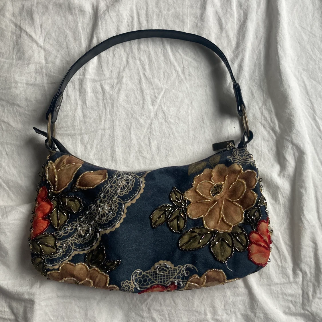 Blommig vacker väska - 91