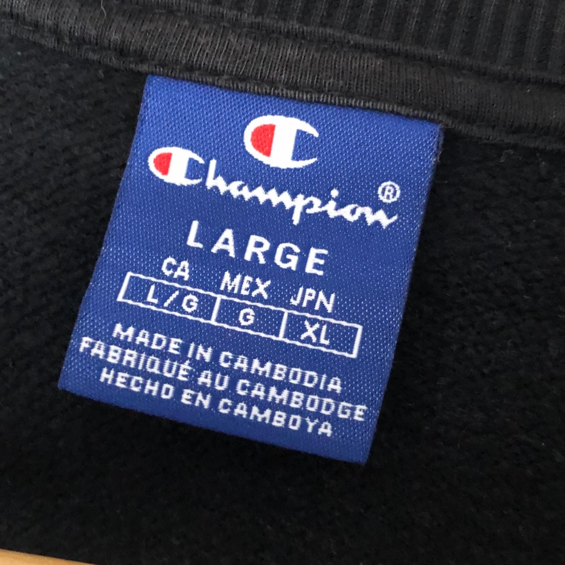 Champion sweatshirt  - 91