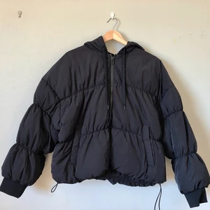 Bomberjacka  - Bomberjacka med luva från H&M