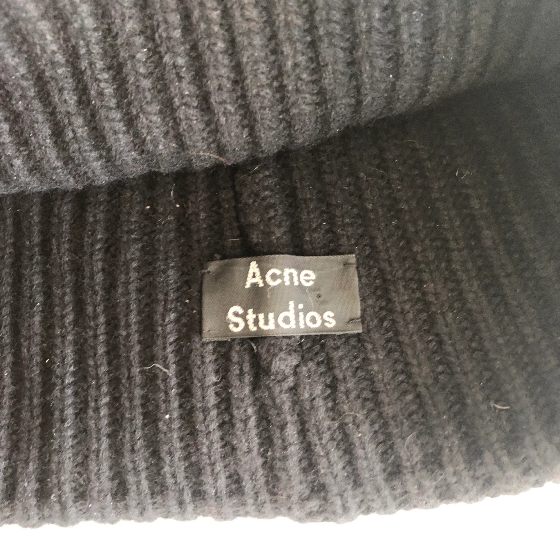 Acne Mössa - 91