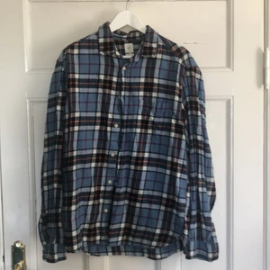 Skjorta storlek L - Skjorta från HM. Bra skick☺️