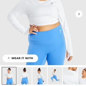 Gymshark training long sleeve crop top - Säljer denna fina slutsålda träningströja ifrån Gymshark då jag inte får någon användning av den! Bra skick förutom att dem ser lite smutsiga ut vid tumgreppet, skickar bild vid intresse! Använd ett fåtal gånger 🥰 kom privat för fler bilder och frågor (köpare står för frakt) :)