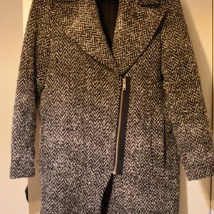 Kappa från ginatricot - I fint skick