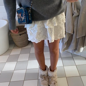 Volangkjol i spets - Världens finaste volangkjol i spets ❤️