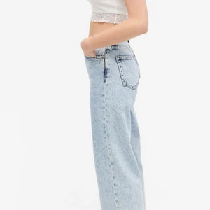 Monki - Jeans från monki, storlek 34 och köpta för 400