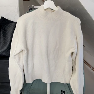 & Other Stories stickad creme tröja - Superfin! 