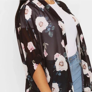 Helt ny kimono - Passar strl 2XL 