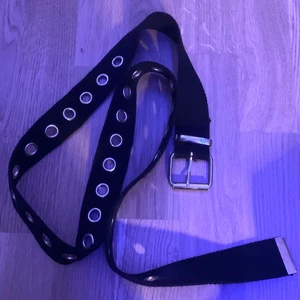 ♡ black belt with holes ♡ - worn 2-3 times :) 131 cm long, 4 cm wide